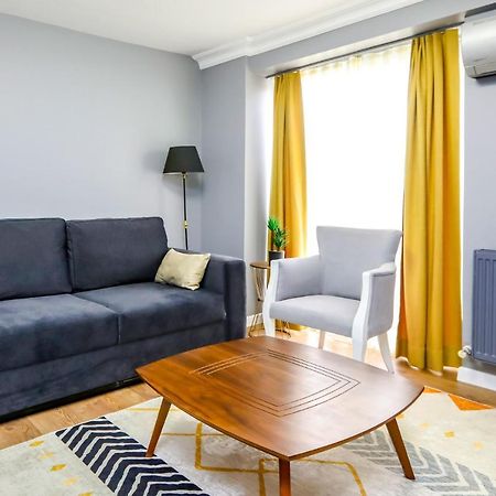 Vibrant Flat 500 M To Uskudar Ferry Station Apartamento Istambul Exterior foto