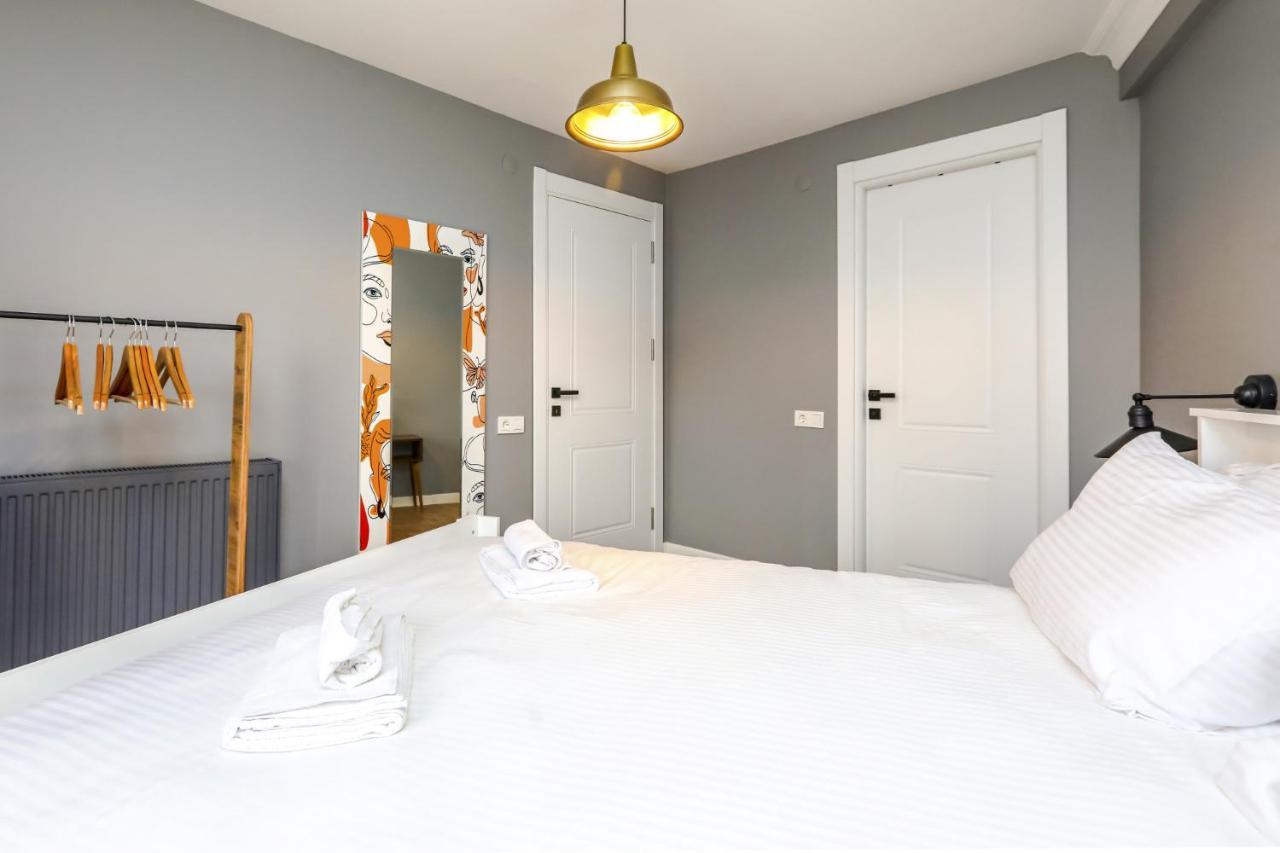 Vibrant Flat 500 M To Uskudar Ferry Station Apartamento Istambul Exterior foto